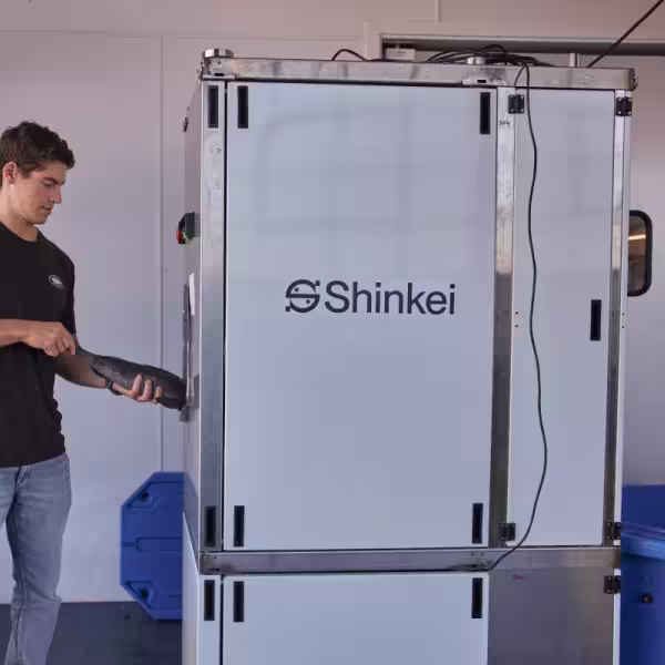 Shinkei — Fishing robots.